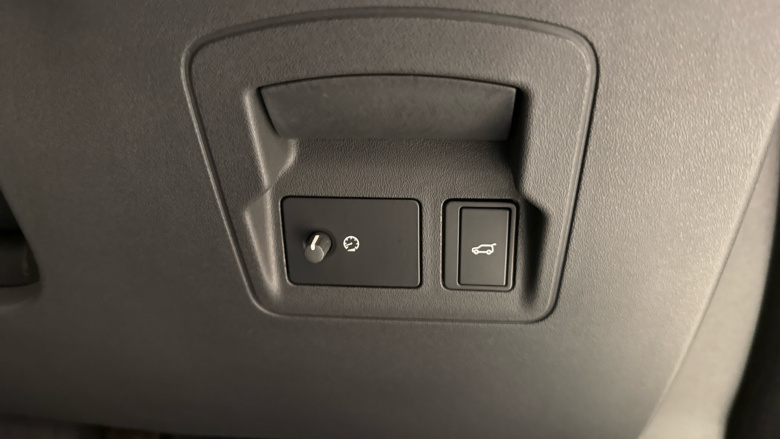 Land Rover Range Rover Velar 2.0 D200 MHEV Dynamic SE 5dr Auto Diesel Estate